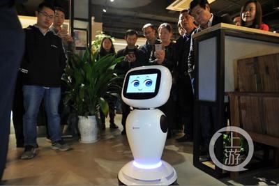 智能養老伴侶 機器人如何化解獨居老人的孤獨與風險